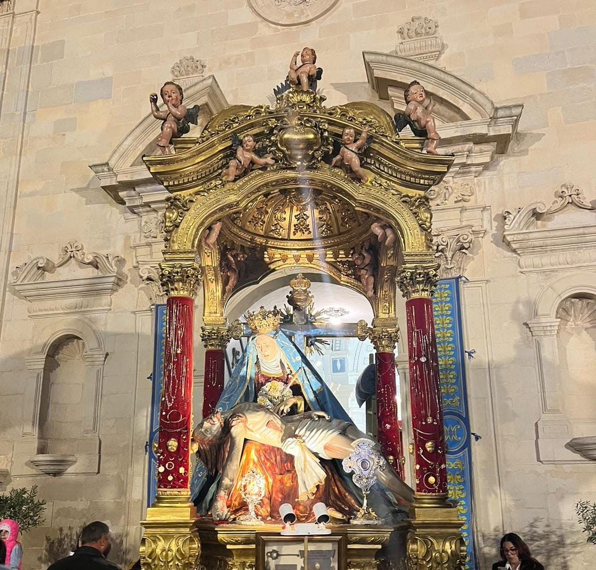 Con la scinnuta è iniziata a Monterosso Almo la festa dell’Addolorata